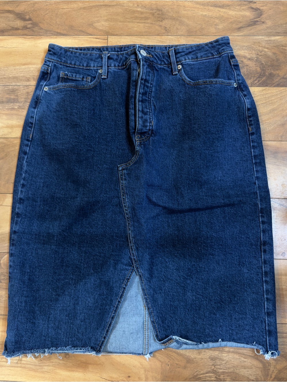 Old Navy Women's High Rise Secret Smooth Pockets MIDI Skirt Size 14 Dark Wash
